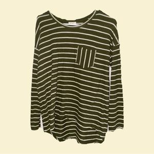 Long sleeve, green, pocket, stripes,